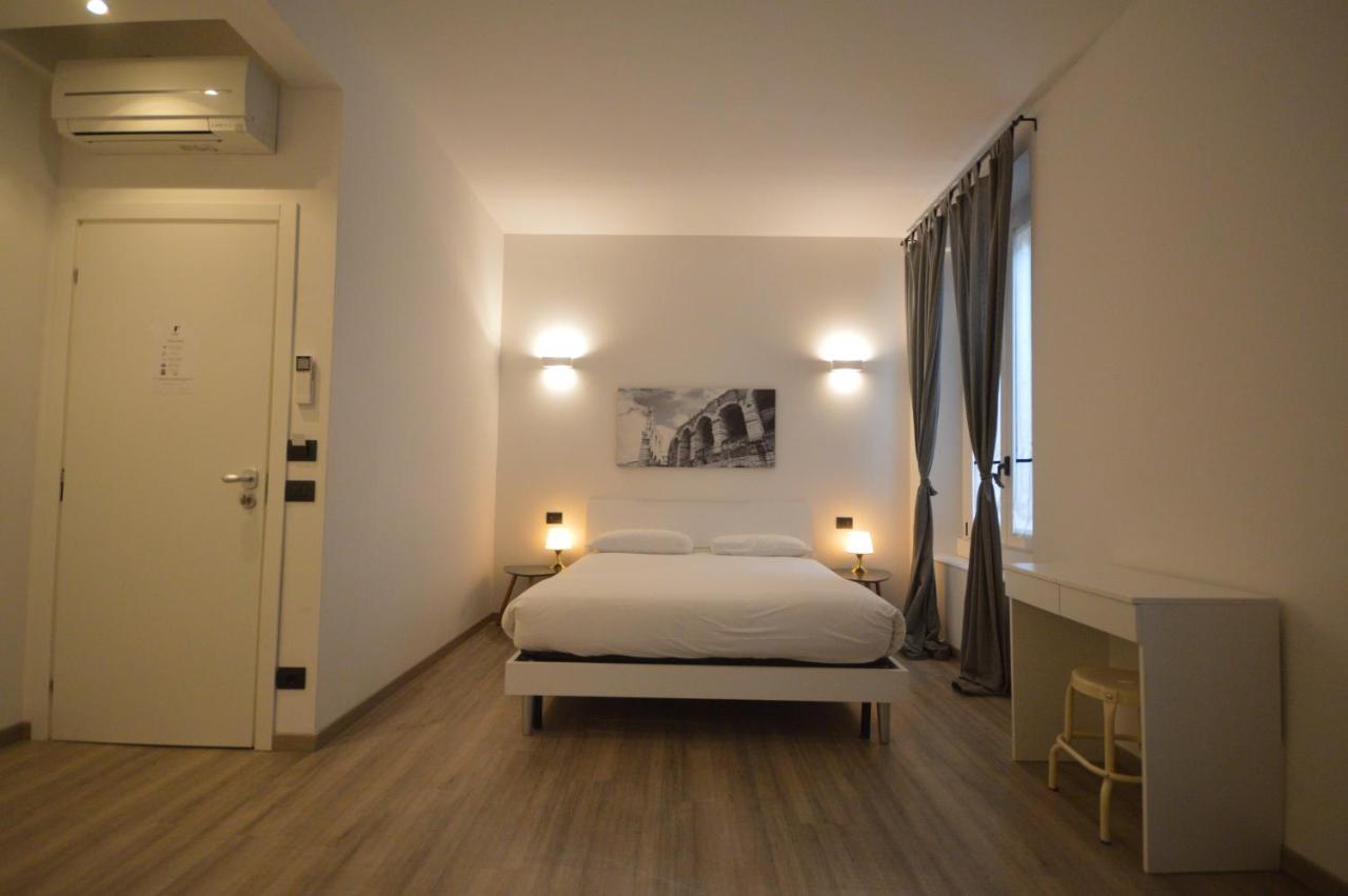 Room Verona Ai Conti Bagian luar foto