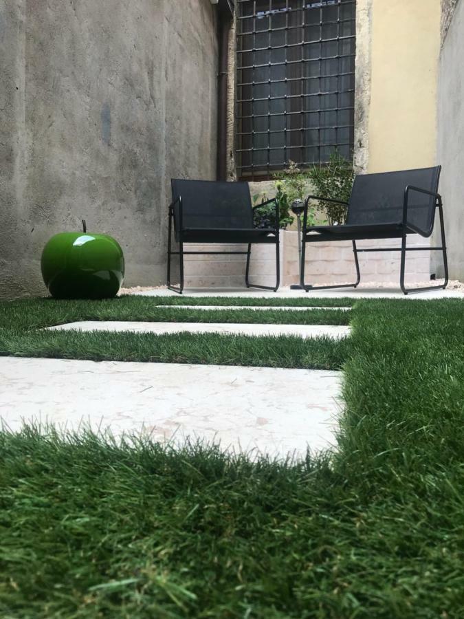 Room Verona Ai Conti Bagian luar foto